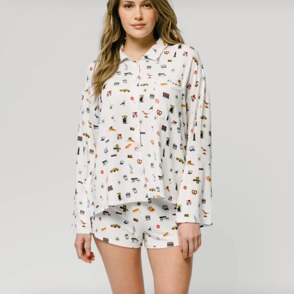 PJs by JP NYC Lady Liberty Broadway pajama top // Sz M/L